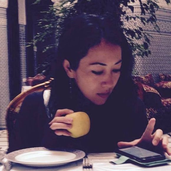 Meet your Posher, Mariko - Picture 1 of 1